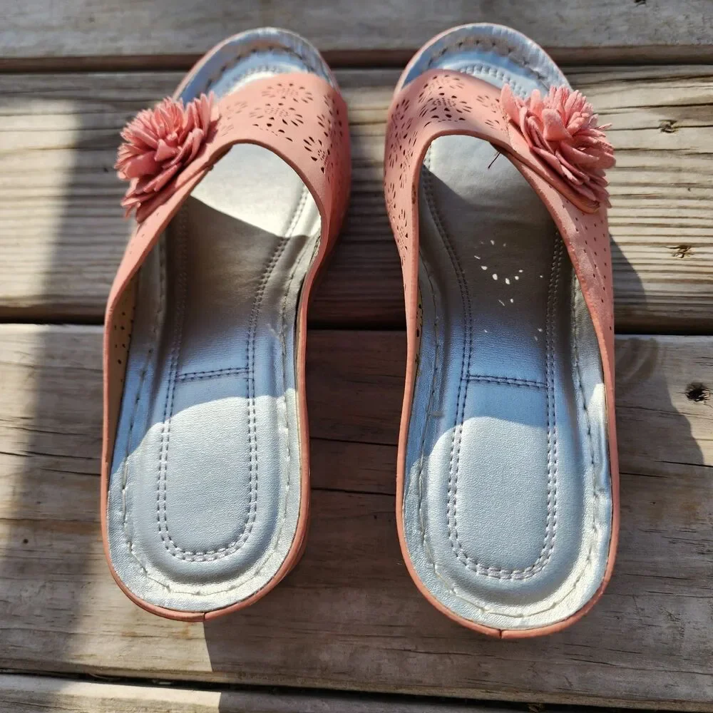 Women Peach Slippers Sz 7.5 Leather Soft Footbed Platform Flower Sandals Wedge